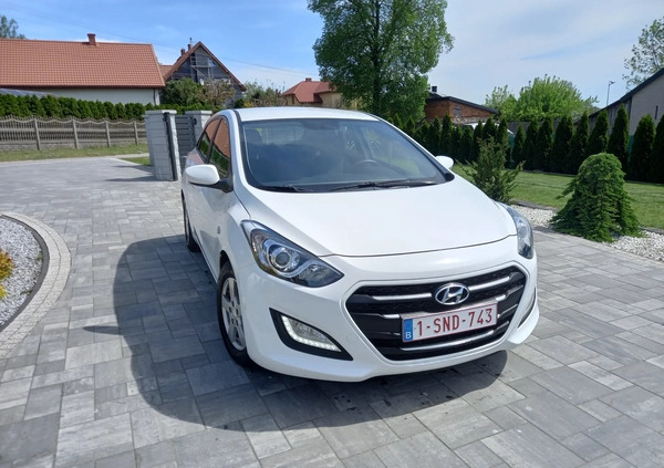 Hyundai I30 cena 39900 przebieg: 77000, rok produkcji 2015 z Wyszogród małe 232